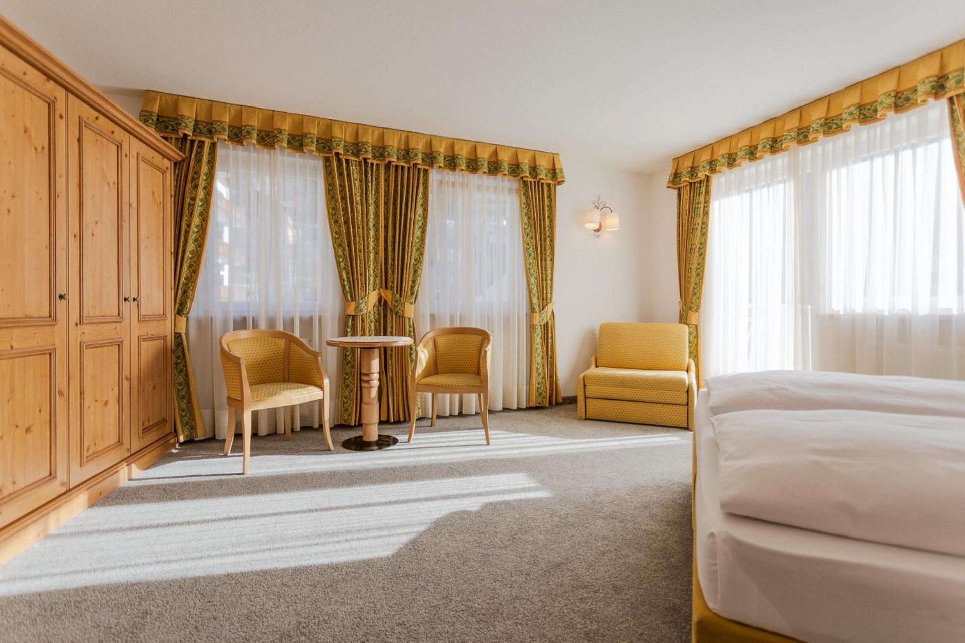 Hotel Maria Ортізеї Екстер'єр фото