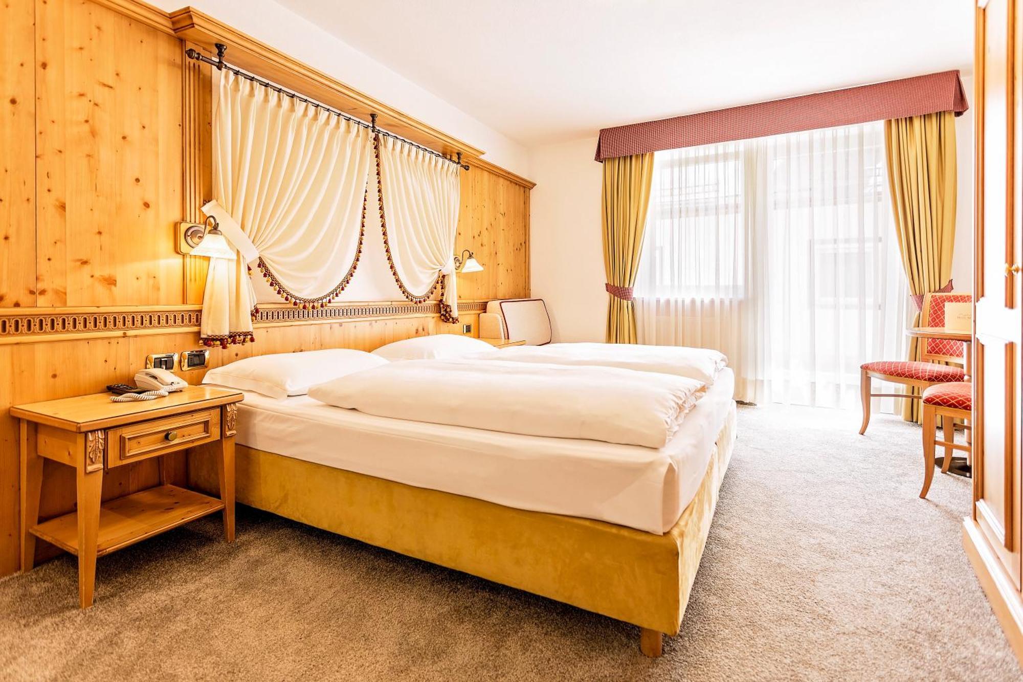 Hotel Maria Ортізеї Екстер'єр фото