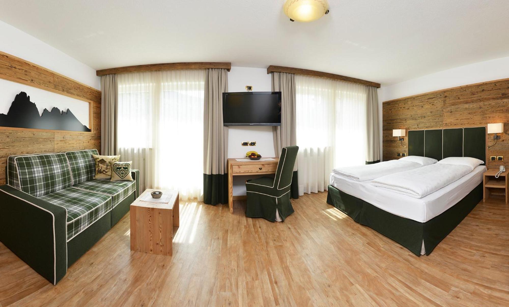 Hotel Maria Ортізеї Екстер'єр фото